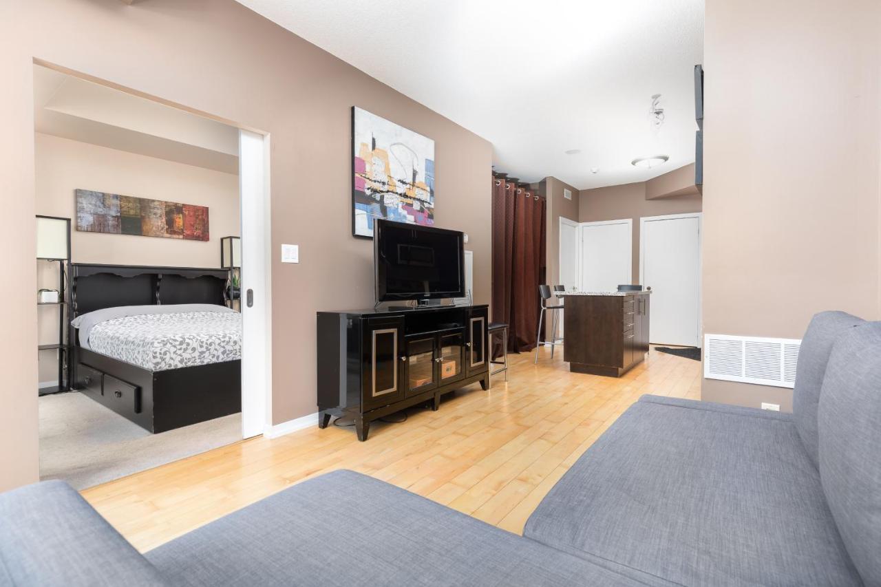 Across From The Cn Tower, Metro Toronto Convention Centre And Rogers Centre In Downtown Toronto Core Apartamento Exterior foto